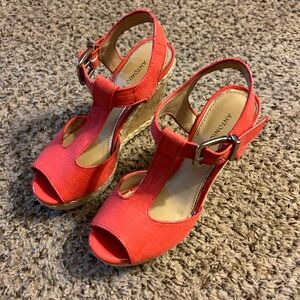 Antonio Melani womens heels size 6